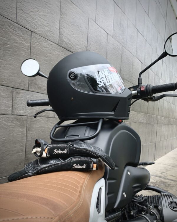 Lane Splitter Helmet - Flat-Black and Rninet bmw