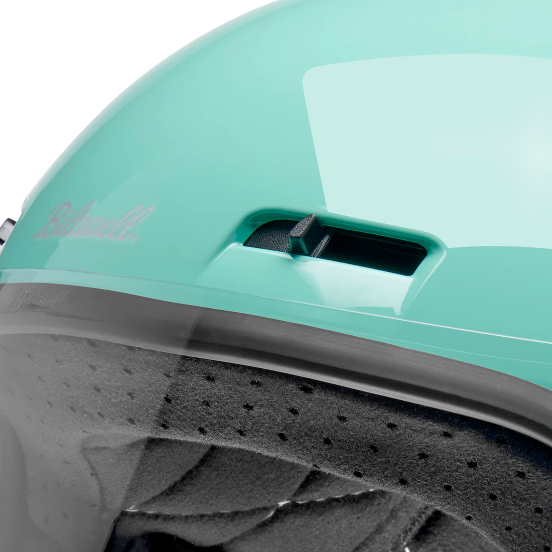 GLOSS MINT JULEP - GRINGO SV de Biltwell es un casco vintage con tomas de aire en frente y menton ademas posee visor incorporado y certificacion europea ECE 22.06