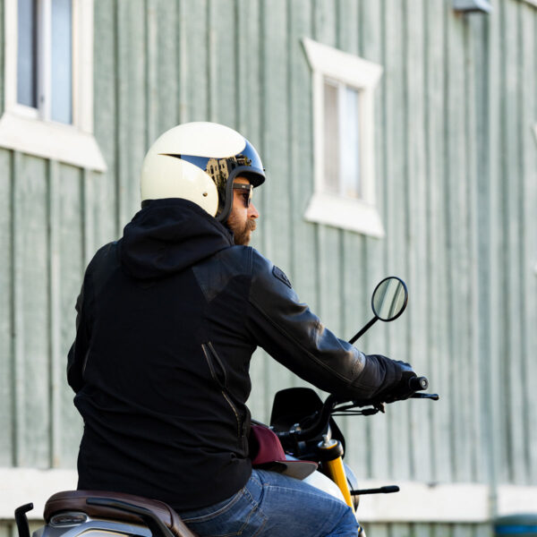 Casco Vintage Biltwell Bonanza - Scallop Gloss Vintage White / Gloss Black