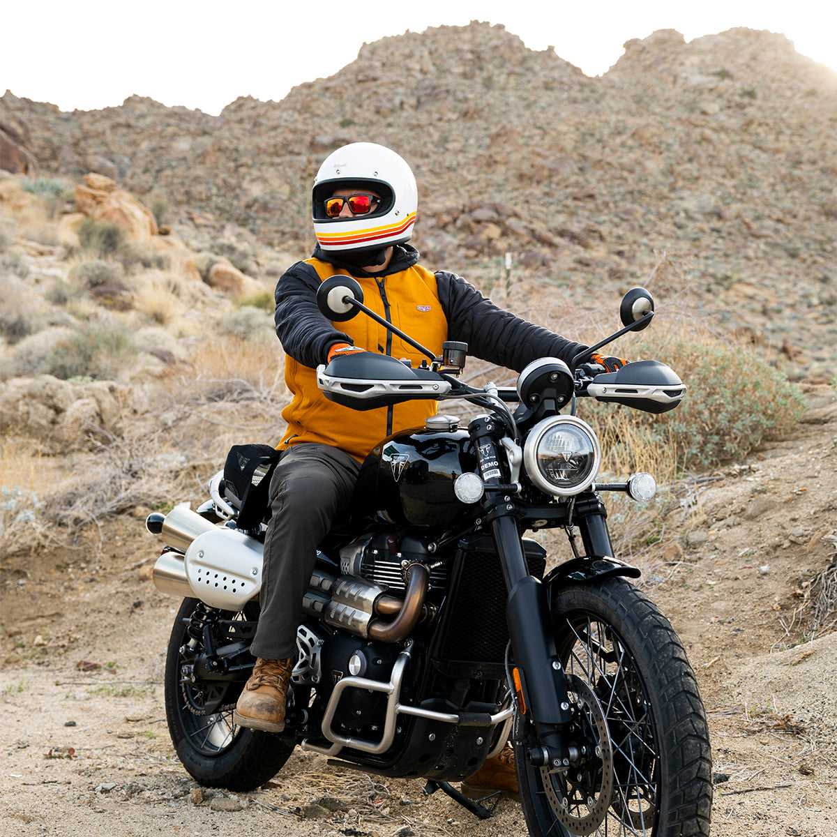 SUNSET SPECTRUM - Biltwell GRINGO, es un casco estilo vintage integral, con certificacion ece 2206