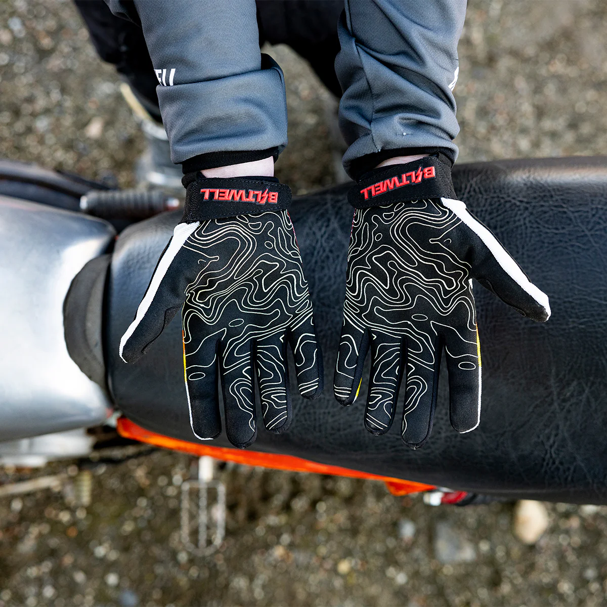 Ridgecrest Gloves -CHINOOK de Biltwell son guantes vintage ligeros y flexibles que ofrecen gran confort.